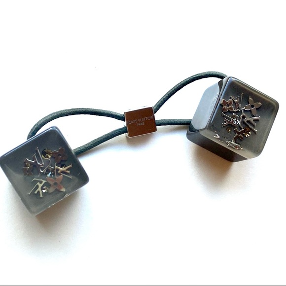 LOUIS VUITTON HAIR TIE❤️ - Picture 2 of 7